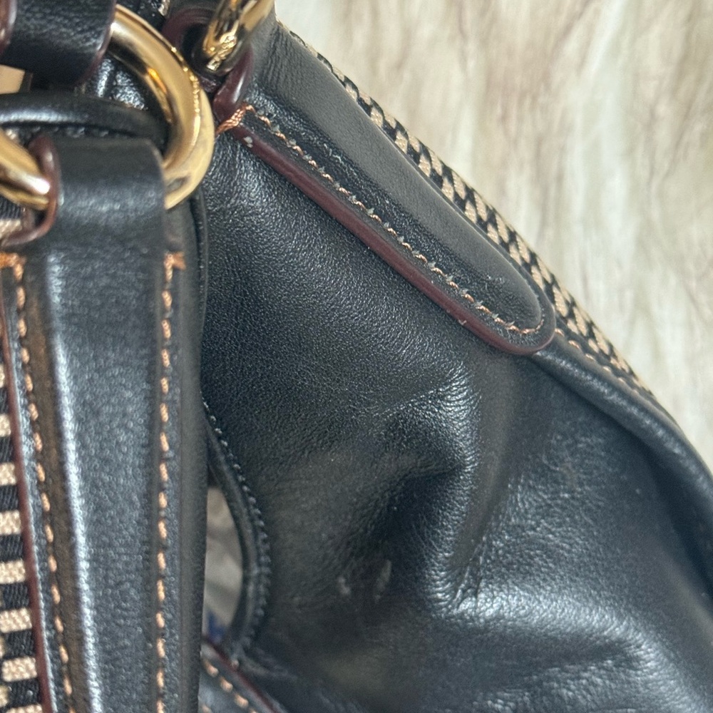 Coach Black and Cream Shoulder Bag - Picture 12 of 16